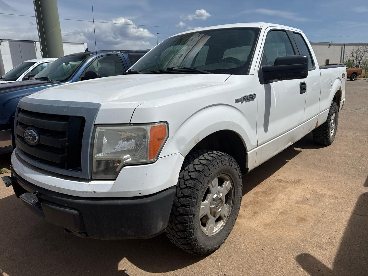 2014 Ford F-150 4WD SuperCab 133" STX