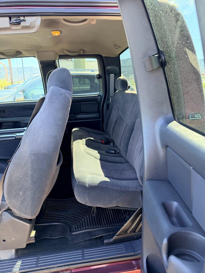 Chevrolet Silverado 1500 Ext. Cab Short Bed 4WD 2001