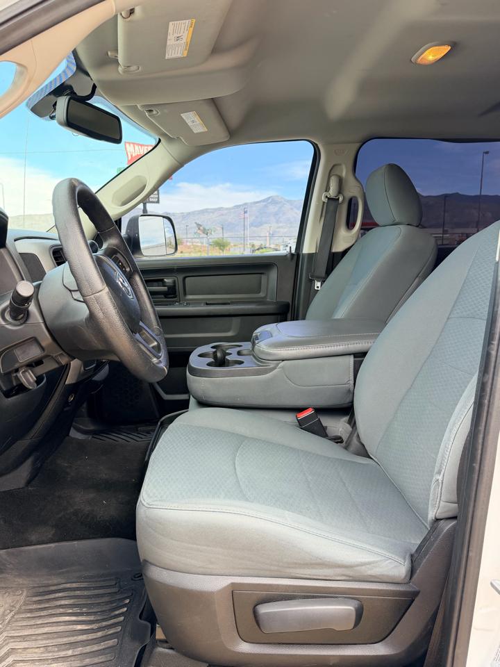 RAM 2500 Tradesman Crew Cab SWB 2WD 2016