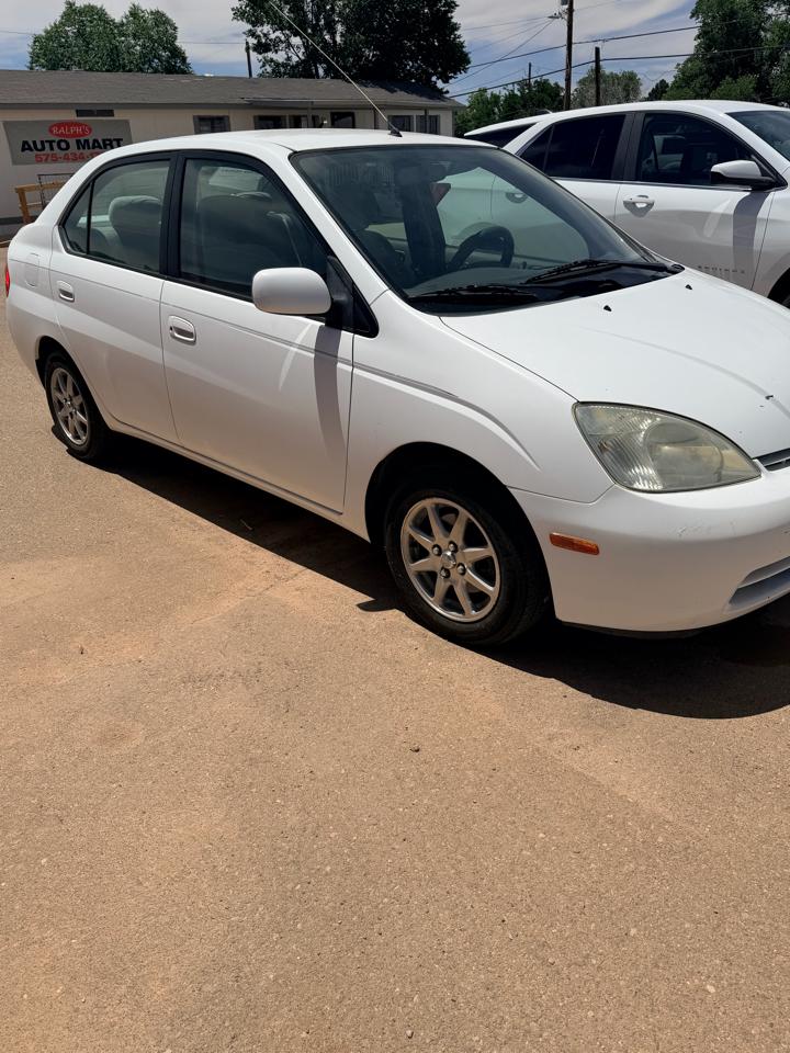 Toyota Prius 4-Door Sedan 2002