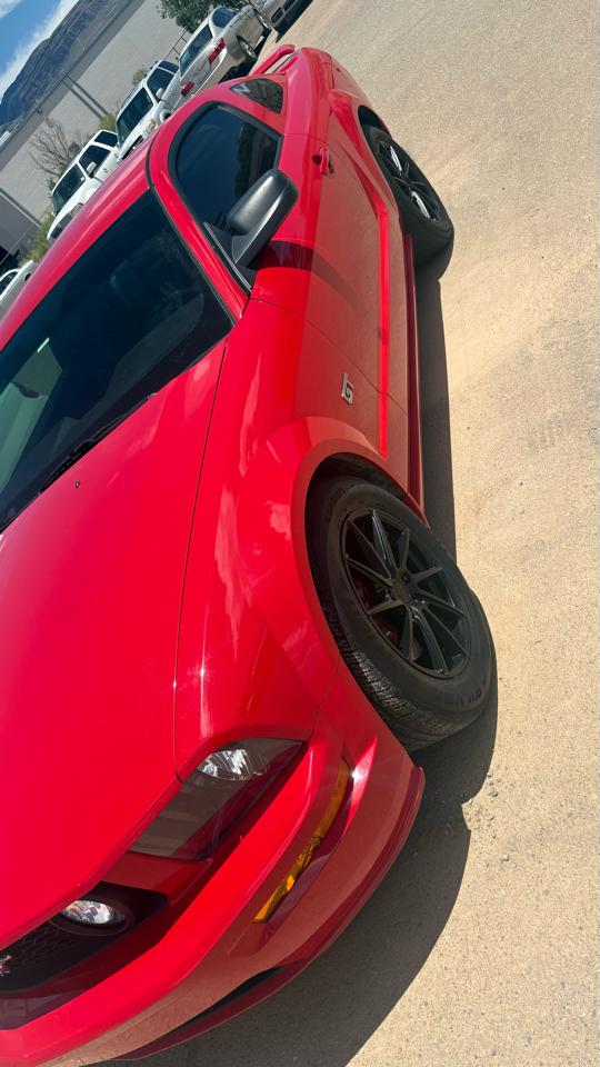 Ford Mustang GT Deluxe Coupe 2006