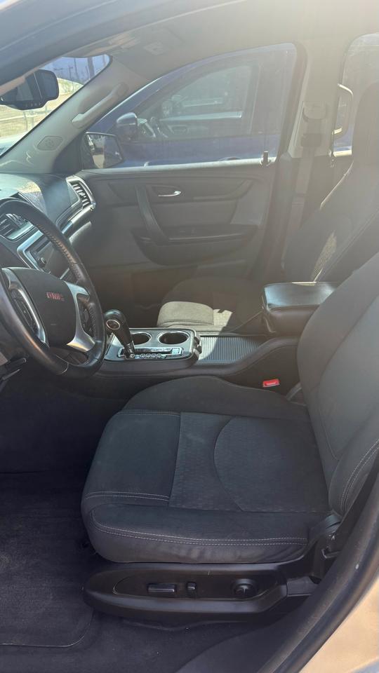 GMC Acadia SLE-2 FWD 2015
