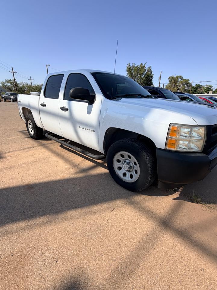 Chevrolet Silverado 1500 Work Truck Crew Cab Short Box 4WD 2011