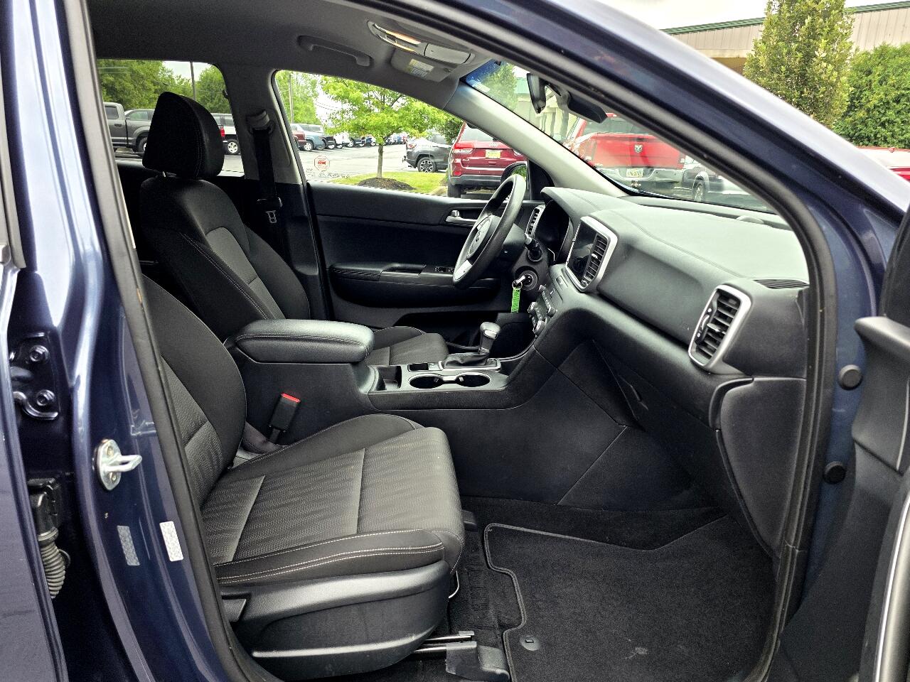 Kia Sportage LX FWD 2021 Kia Sportage LX FWD 2021