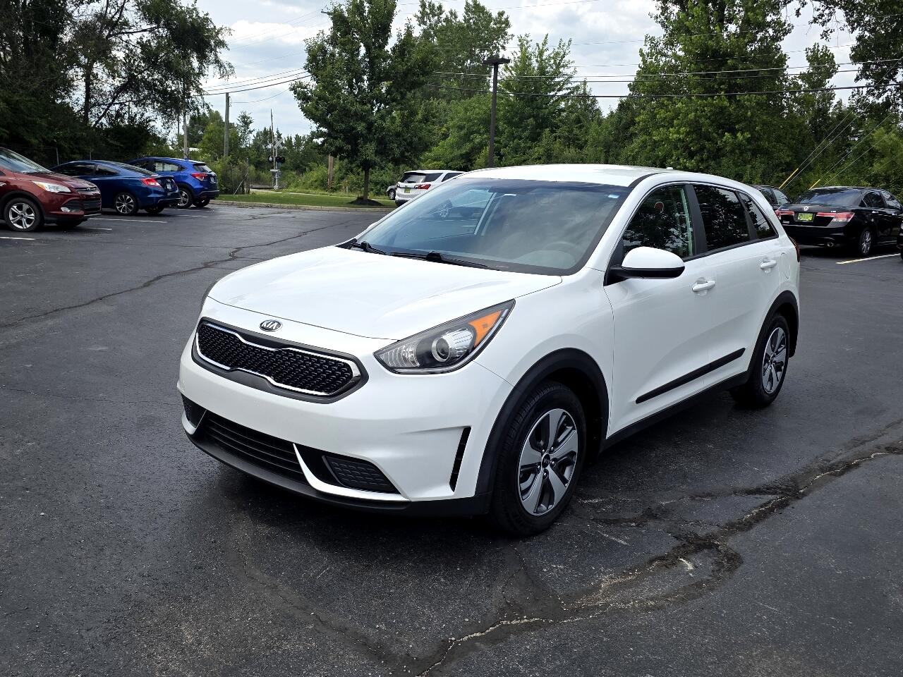 2019 Kia Niro FE photo 2