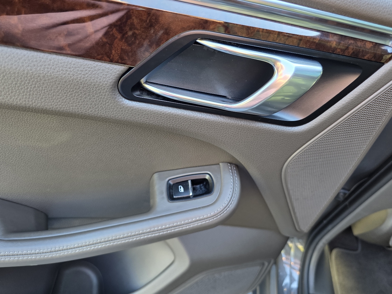 2015 Porsche Macan S photo 34