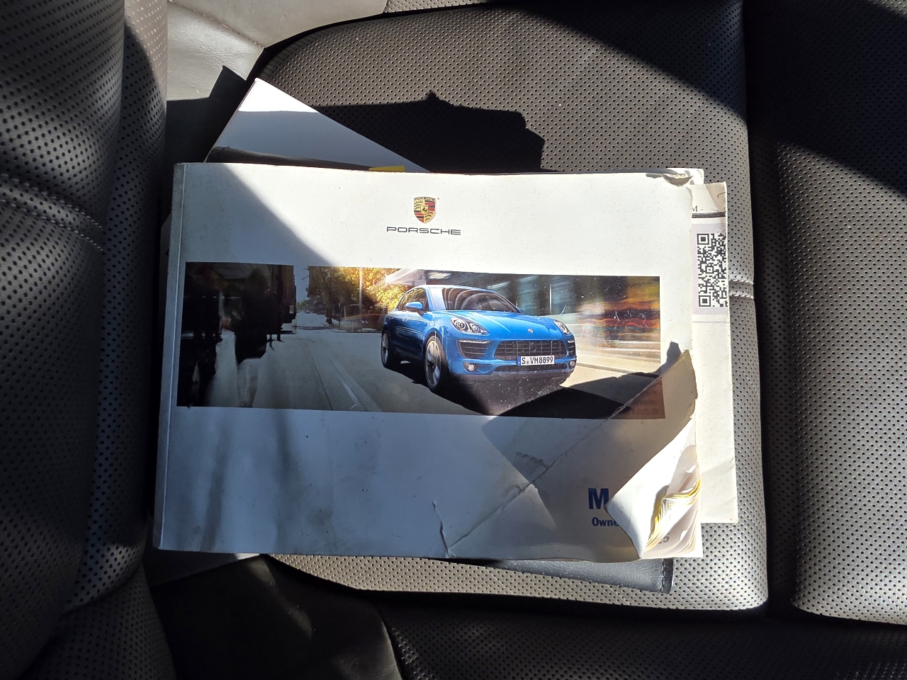 2015 Porsche Macan S photo 48