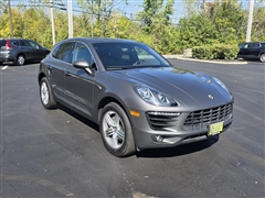 2015 Porsche Macan  2015 Porsche Macan