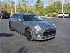 2017 MINI Clubman  2017 MINI Clubman