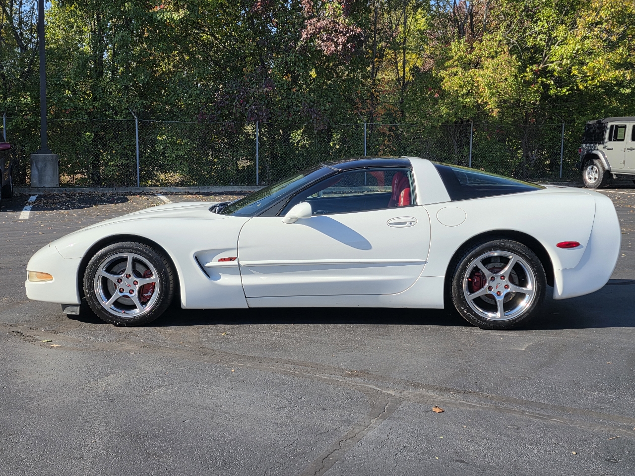 Chevrolet Corvette 2dr Cpe 2004 Chevrolet Corvette 2dr Cpe 2004