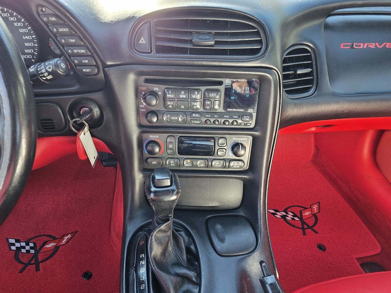 Chevrolet Corvette 2dr Cpe 2004 Chevrolet Corvette 2dr Cpe 2004