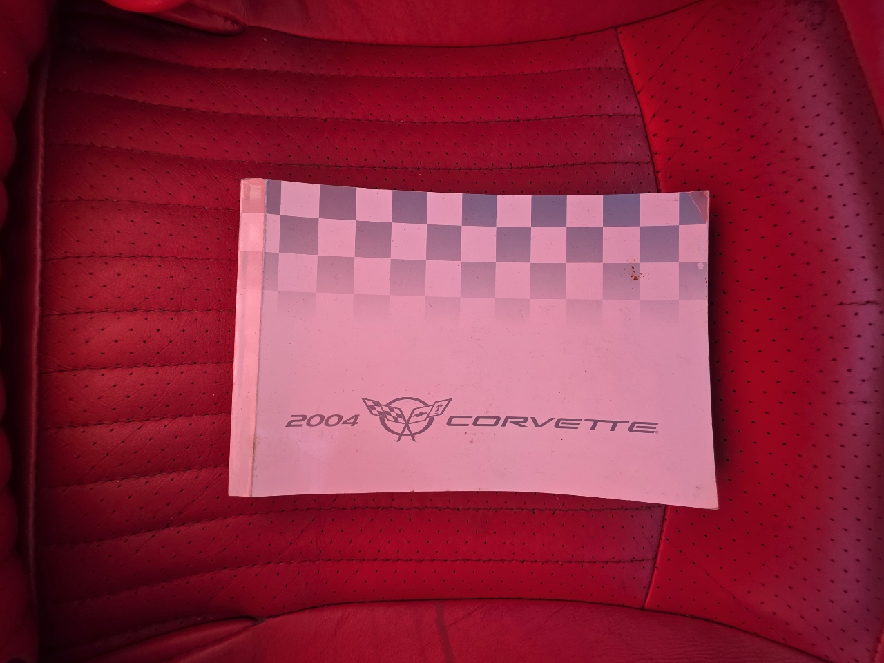Chevrolet Corvette 2dr Cpe 2004 Chevrolet Corvette 2dr Cpe 2004