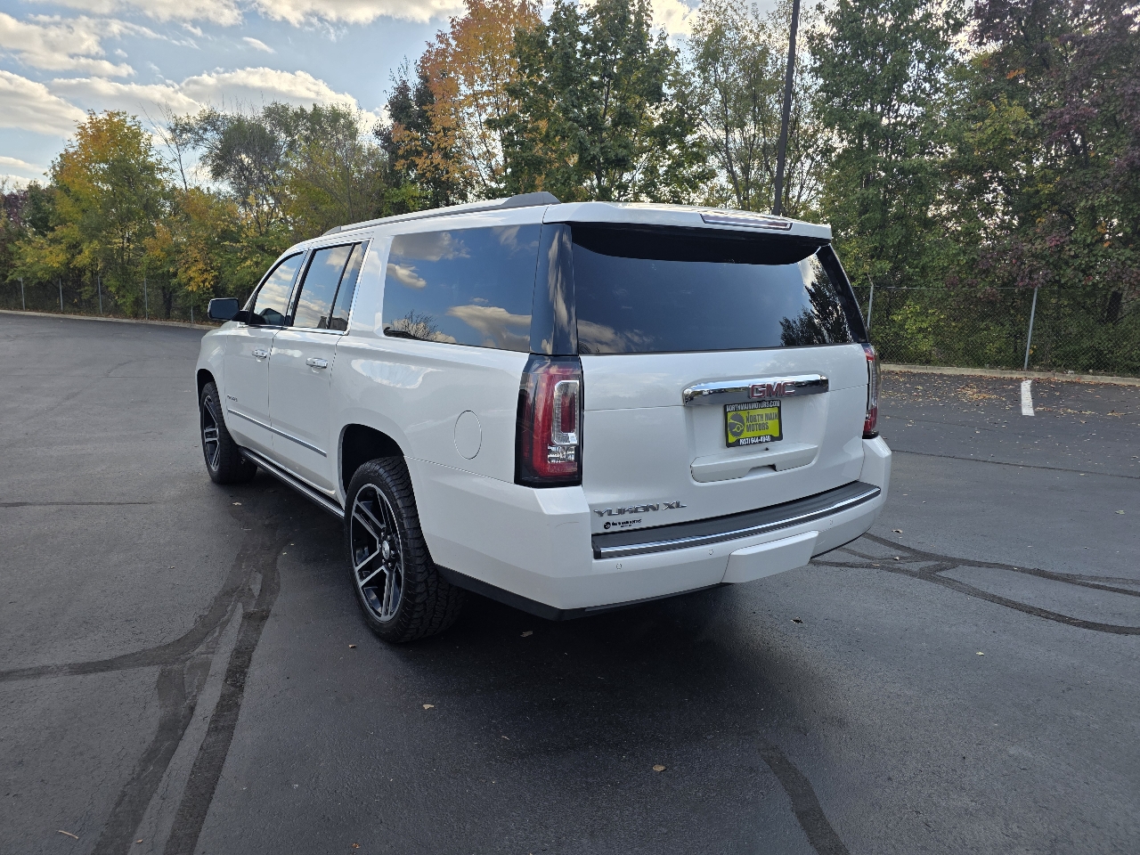 GMC Yukon XL 4WD 4dr Denali 2018 GMC Yukon XL 4WD 4dr Denali 2018