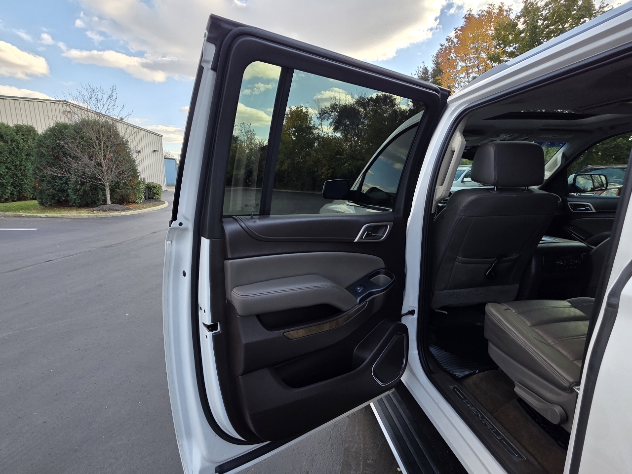 GMC Yukon XL 4WD 4dr Denali 2018 GMC Yukon XL 4WD 4dr Denali 2018