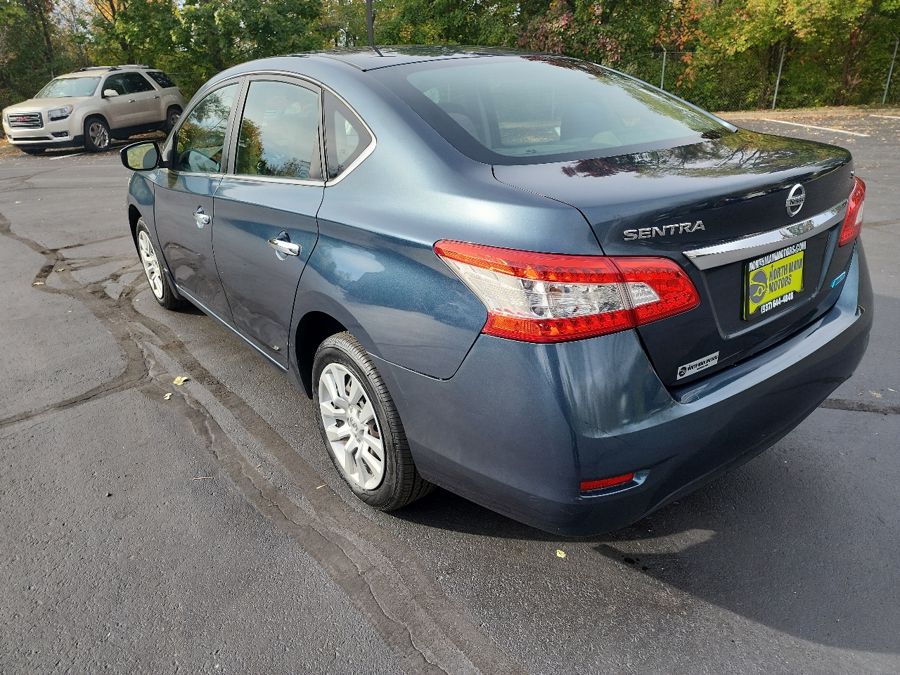 Nissan Sentra 4dr Sdn I4 CVT SV 2014 Nissan Sentra 4dr Sdn I4 CVT SV 2014