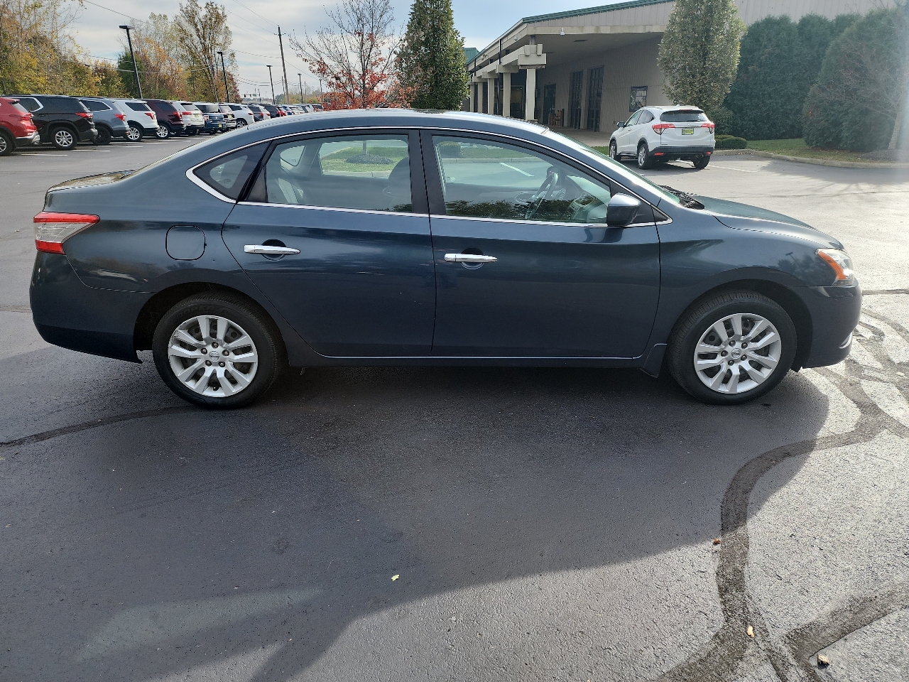 Nissan Sentra 4dr Sdn I4 CVT SV 2014 Nissan Sentra 4dr Sdn I4 CVT SV 2014