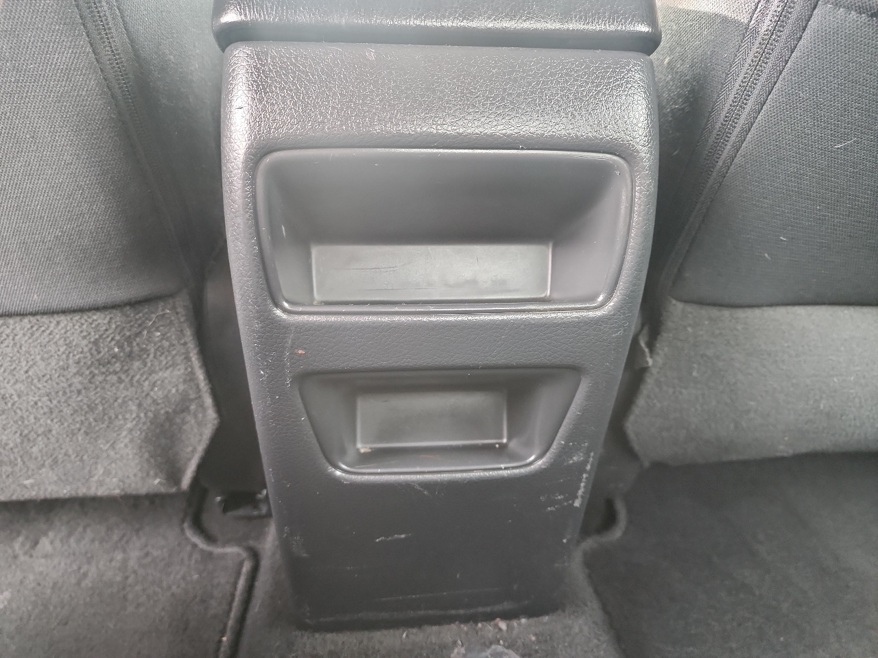 Nissan Sentra 4dr Sdn I4 CVT SV 2014 Nissan Sentra 4dr Sdn I4 CVT SV 2014