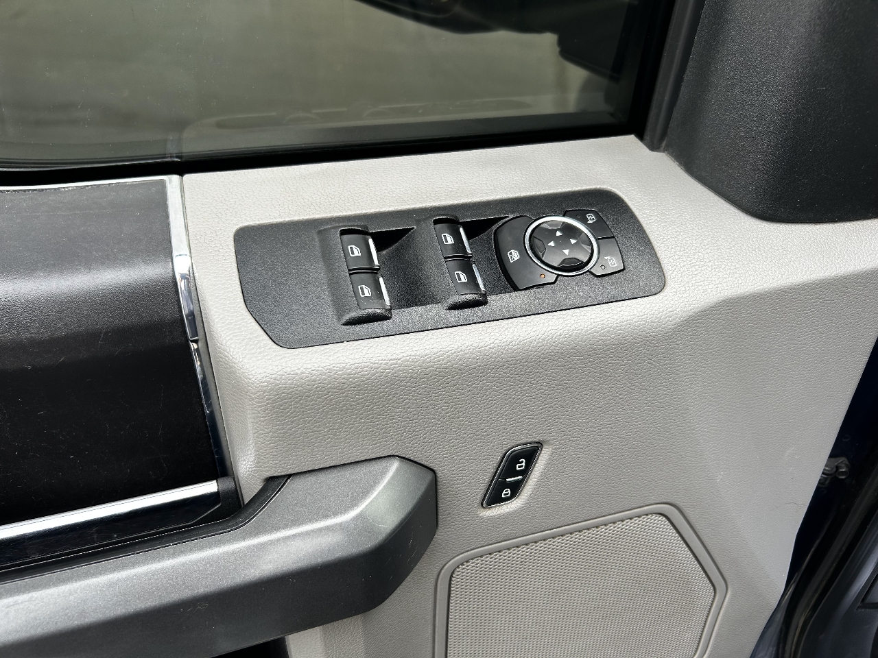 Ford F-150 4WD SuperCrew 150" XLT 2018 Ford F-150 4WD SuperCrew 150" XLT 2018