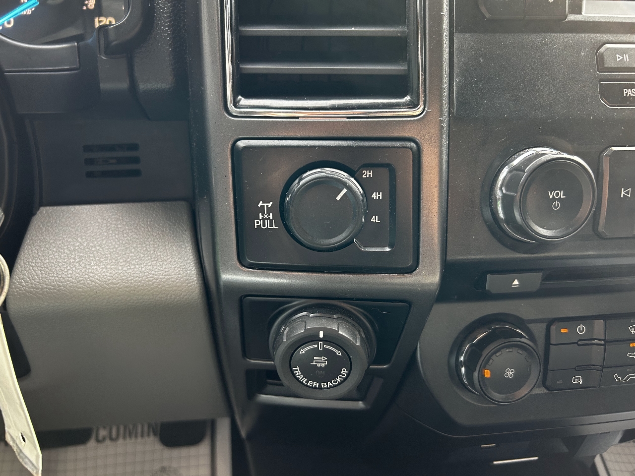 Ford F-150 4WD SuperCrew 150" XLT 2018 Ford F-150 4WD SuperCrew 150" XLT 2018