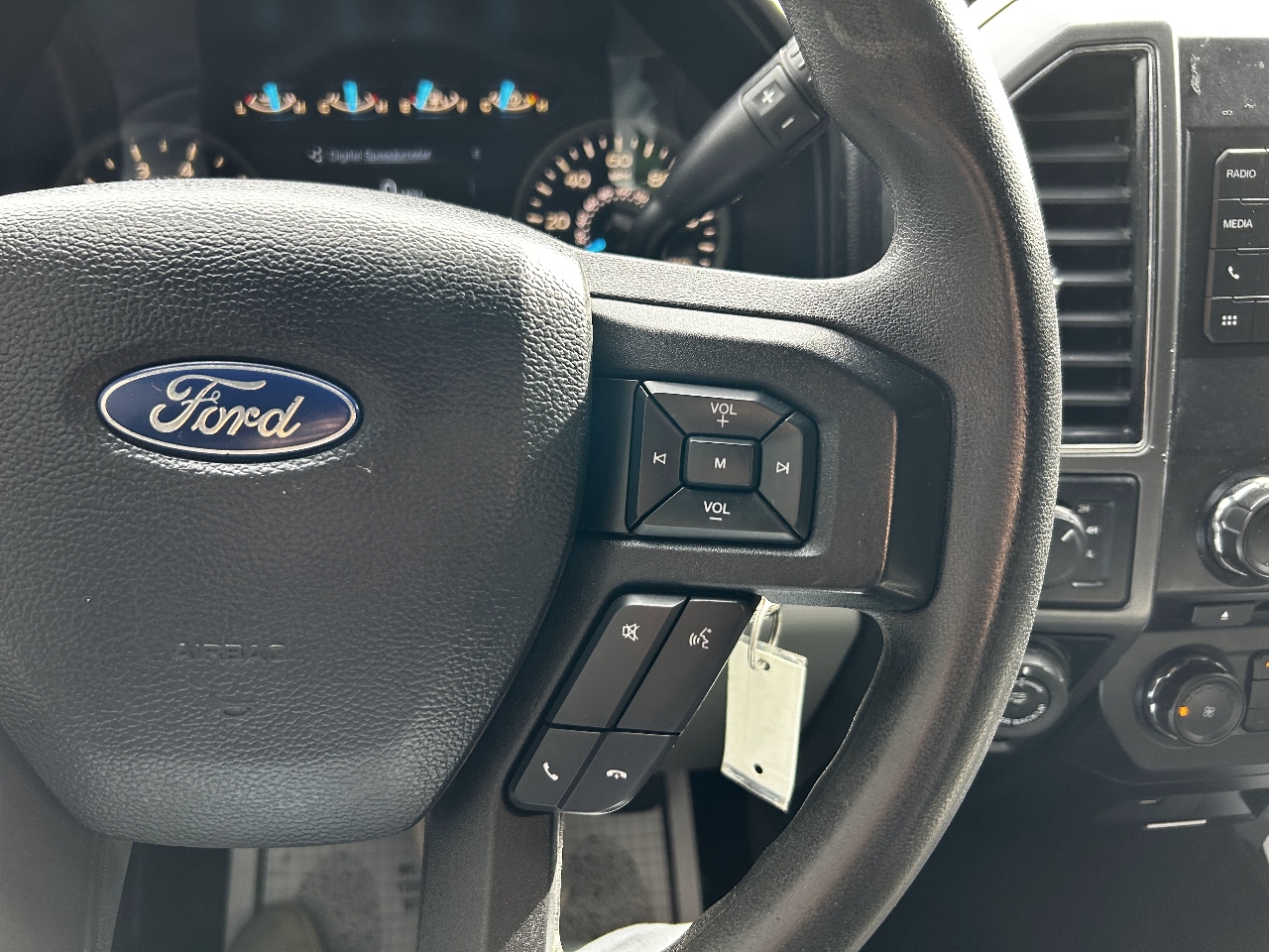 Ford F-150 4WD SuperCrew 150" XLT 2018 Ford F-150 4WD SuperCrew 150" XLT 2018