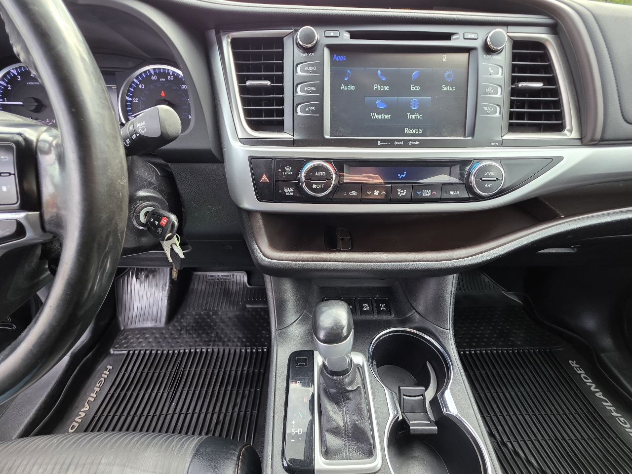 Toyota Highlander LE V6 AWD (Natl) 2017 Toyota Highlander LE V6 AWD (Natl) 2017