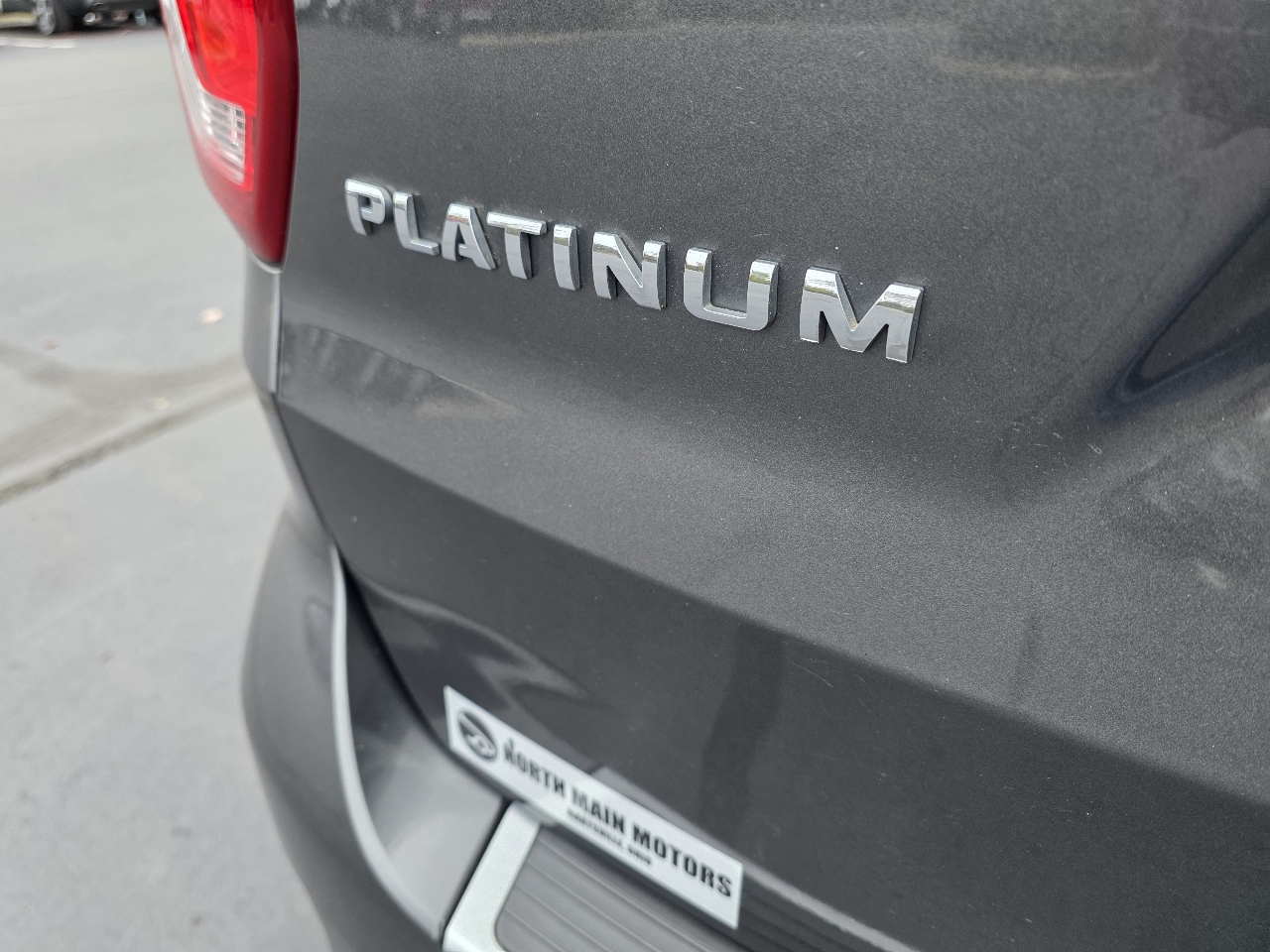 Ford Explorer Platinum 4WD 2018 Ford Explorer Platinum 4WD 2018