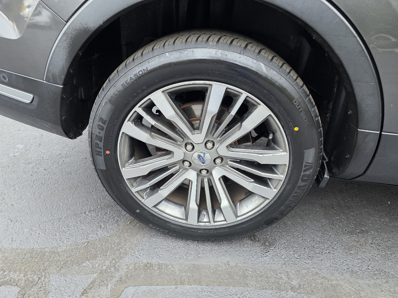 Ford Explorer Platinum 4WD 2018 Ford Explorer Platinum 4WD 2018