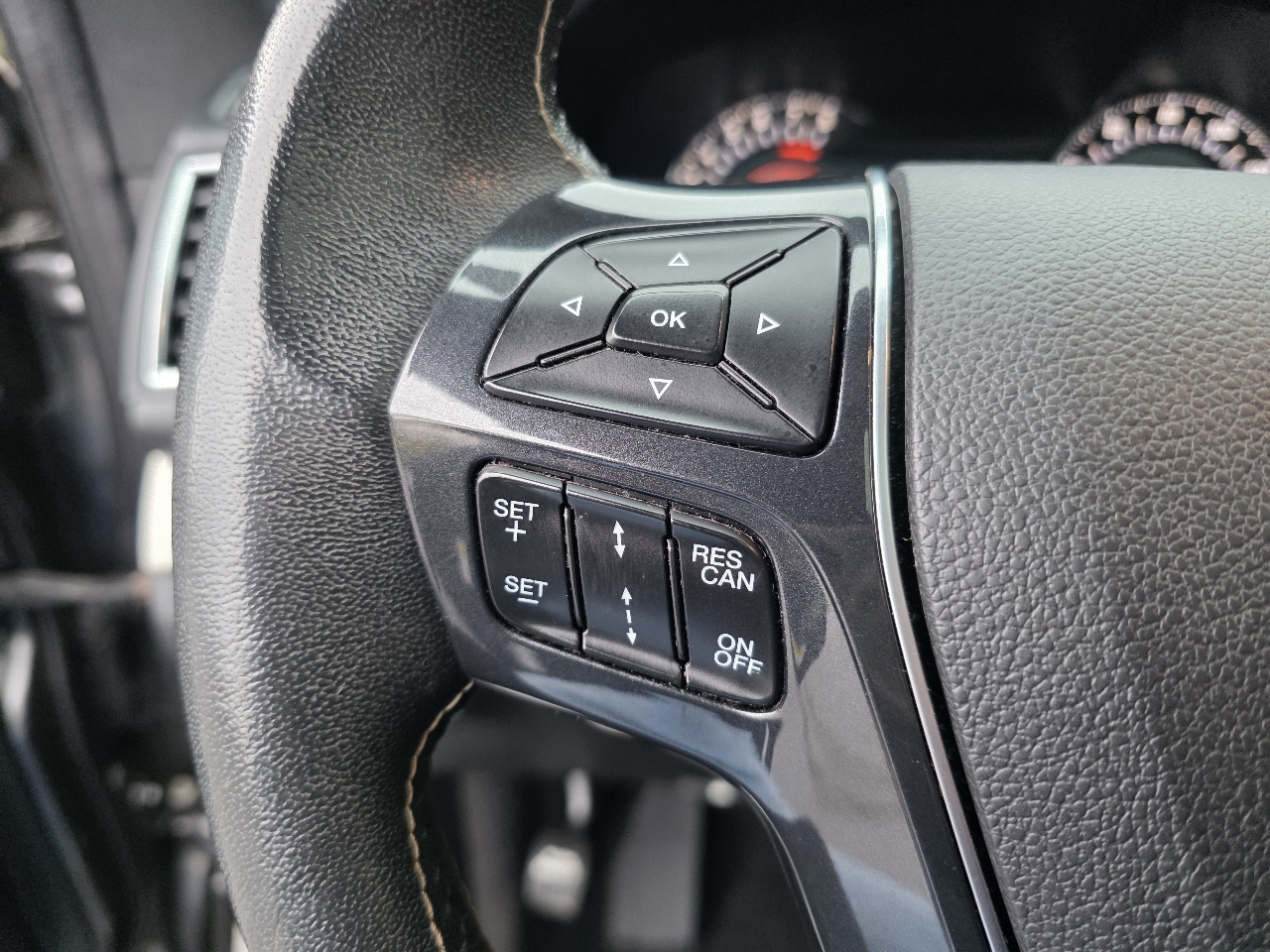 Ford Explorer Platinum 4WD 2018 Ford Explorer Platinum 4WD 2018