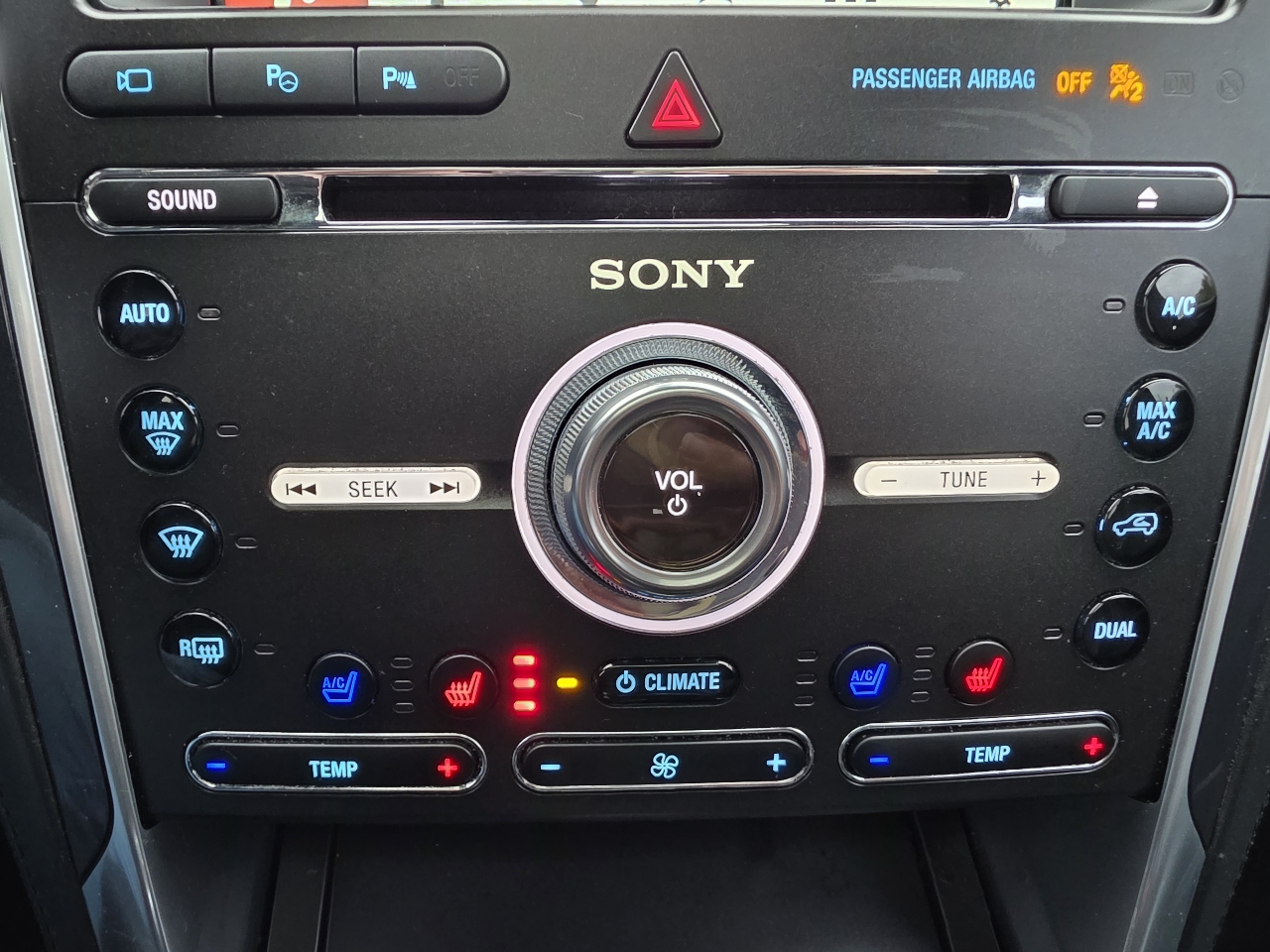 Ford Explorer Platinum 4WD 2018 Ford Explorer Platinum 4WD 2018