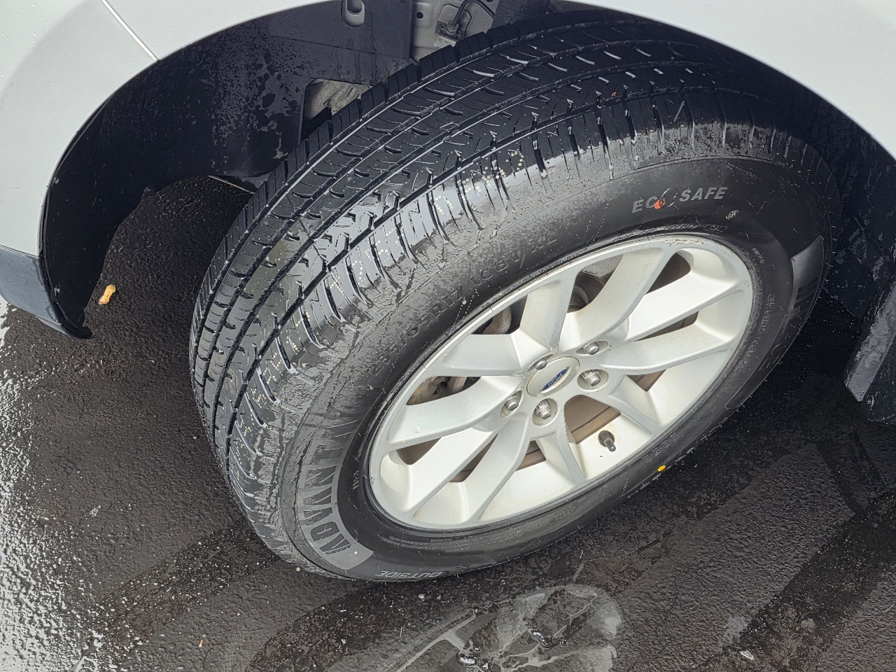 Ford Edge 4dr SE FWD 2014 Ford Edge 4dr SE FWD 2014