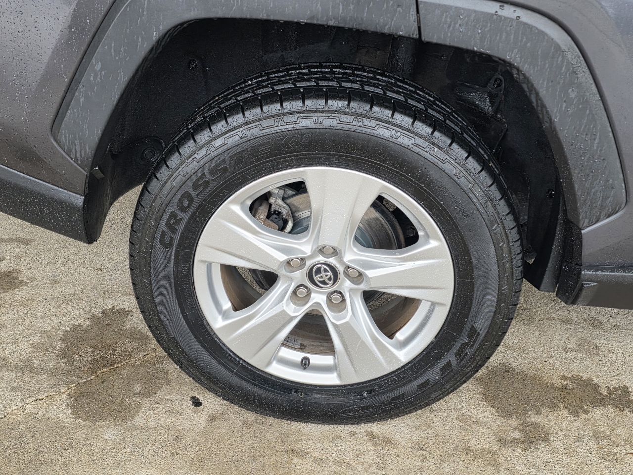 Toyota RAV4 XLE FWD (Natl) 2021 Toyota RAV4 XLE FWD (Natl) 2021