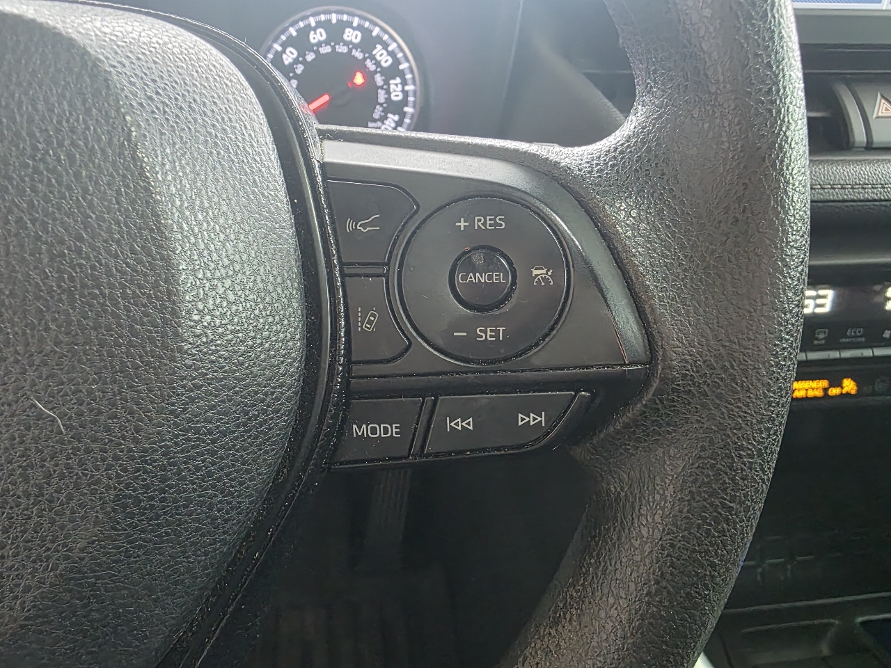 Toyota RAV4 XLE FWD (Natl) 2021 Toyota RAV4 XLE FWD (Natl) 2021