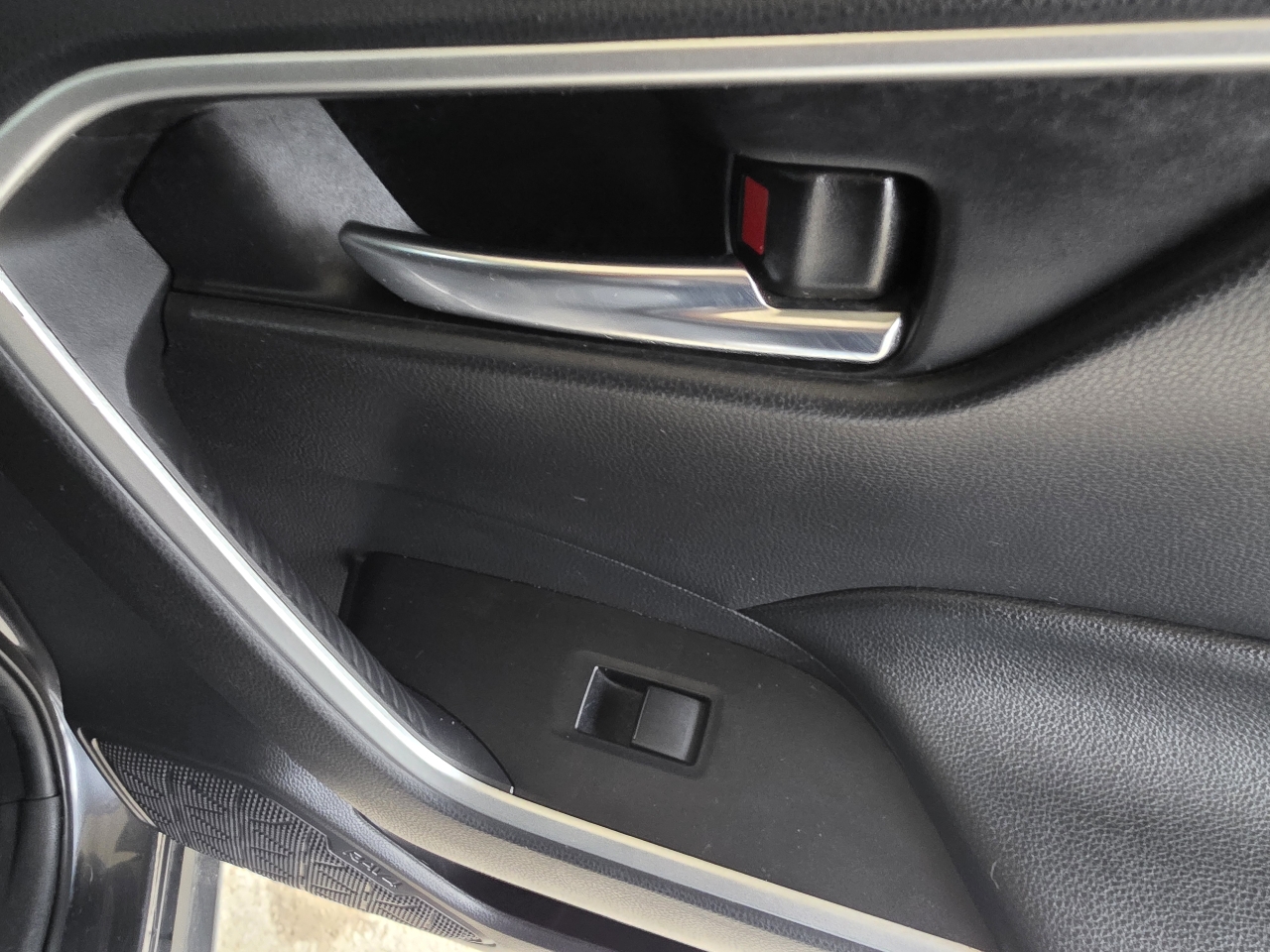 Toyota RAV4 XLE FWD (Natl) 2021 Toyota RAV4 XLE FWD (Natl) 2021