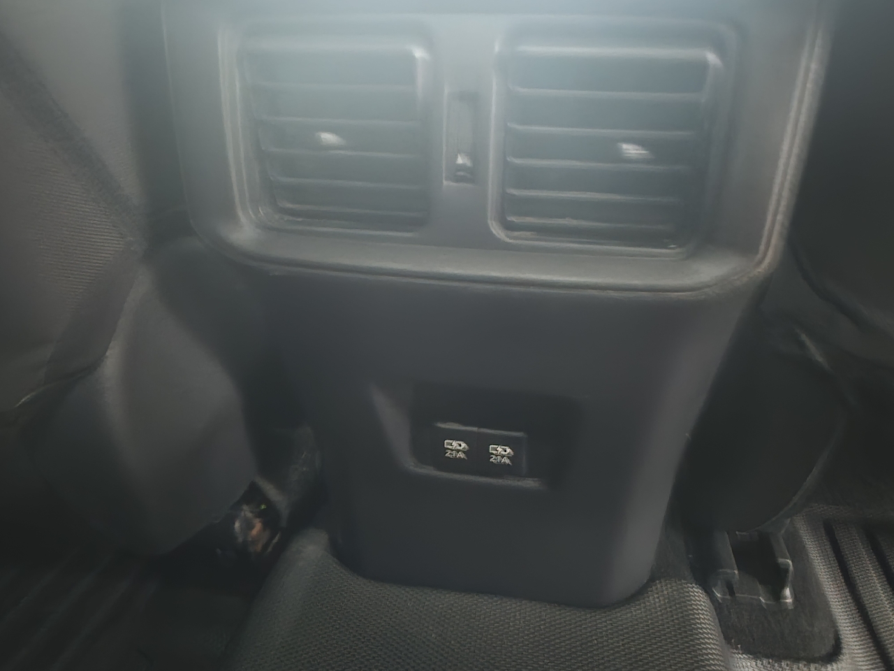 Toyota RAV4 XLE FWD (Natl) 2021 Toyota RAV4 XLE FWD (Natl) 2021