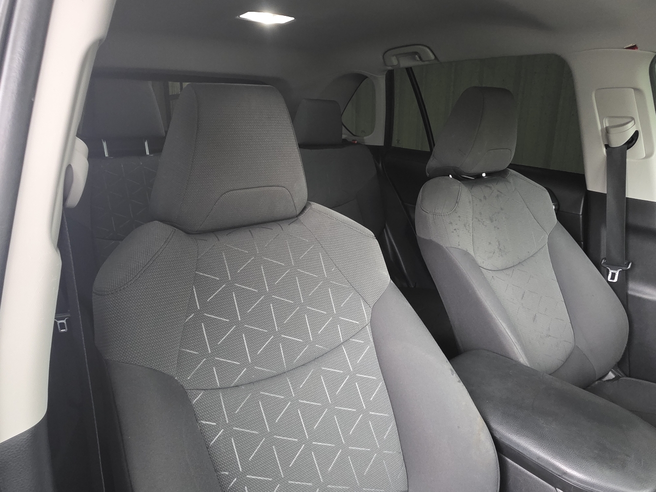 Toyota RAV4 XLE FWD (Natl) 2021 Toyota RAV4 XLE FWD (Natl) 2021