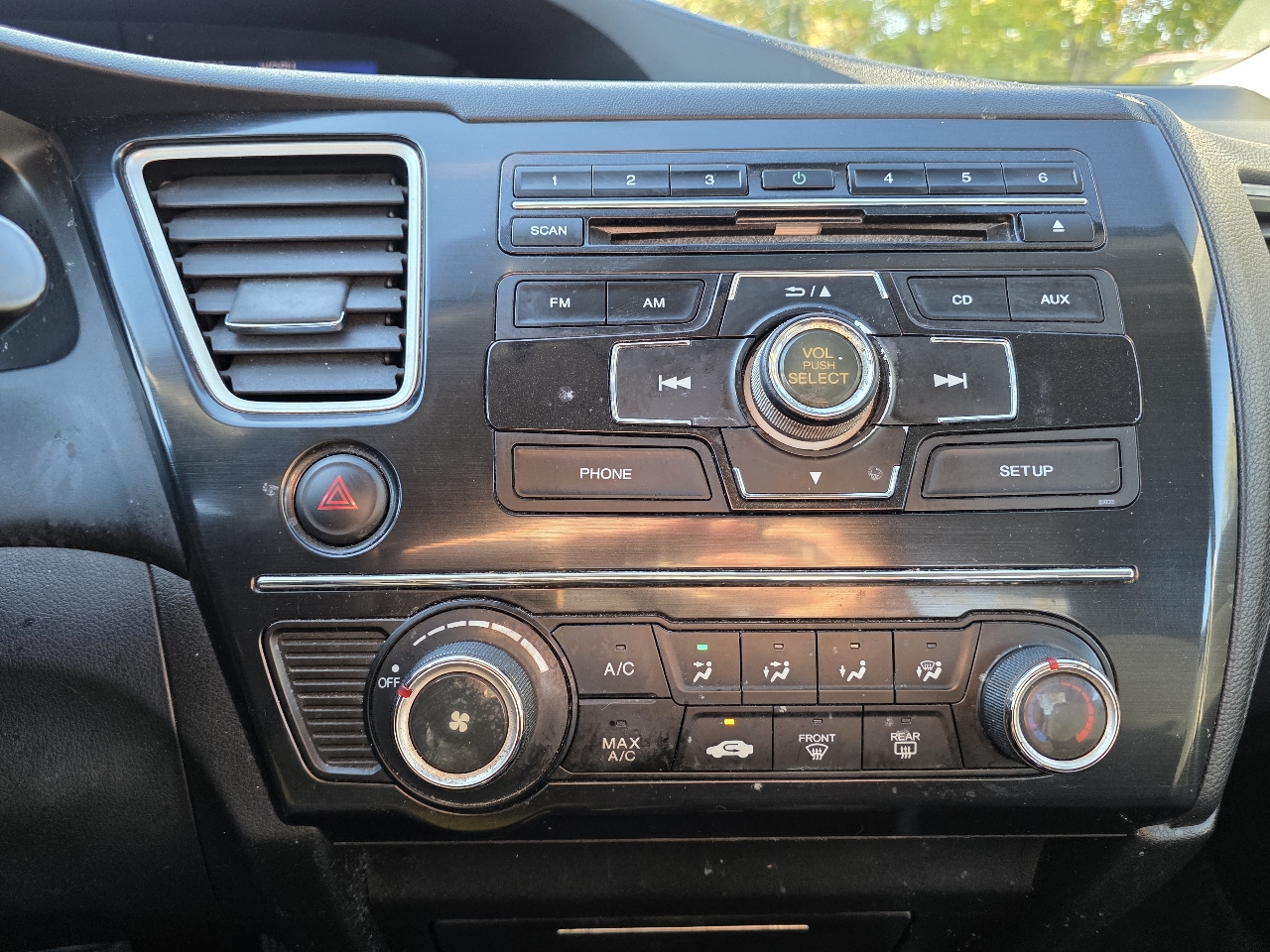 Honda Civic Sdn 4dr Auto LX 2013 Honda Civic Sdn 4dr Auto LX 2013