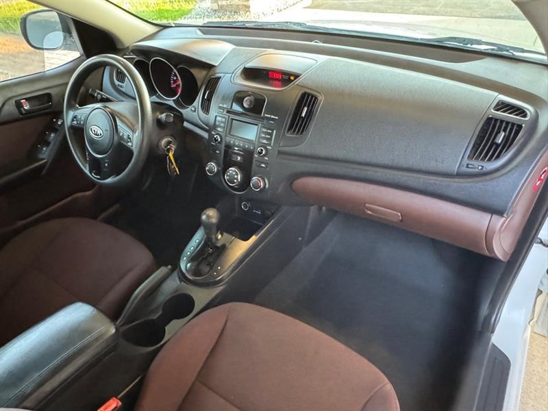 Kia Forte EX 2010