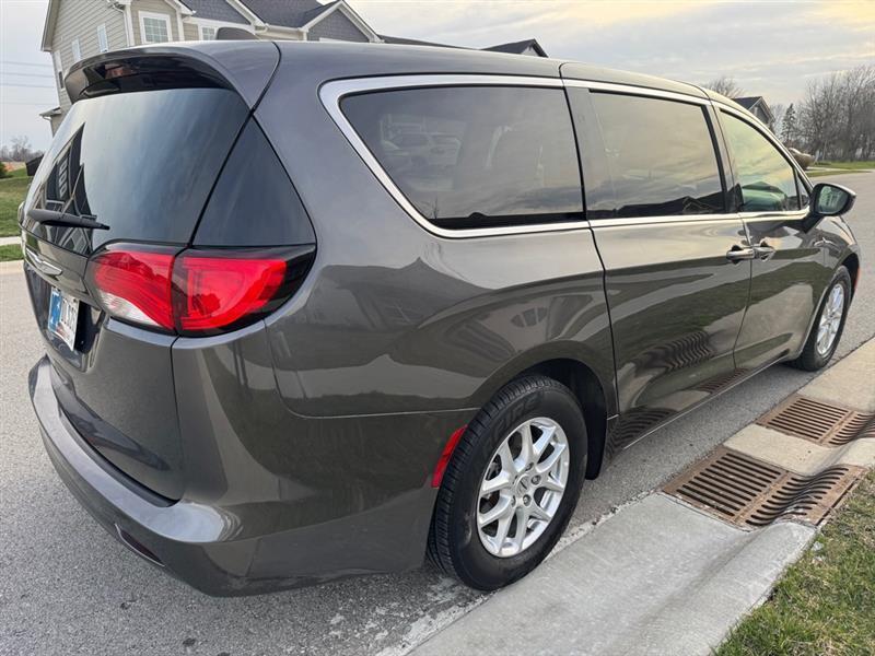 Chrysler Voyager LX 2023