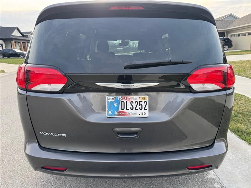 Chrysler Voyager LX 2023