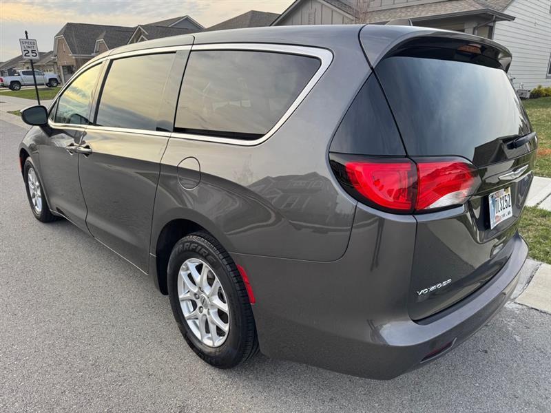 Chrysler Voyager LX 2023