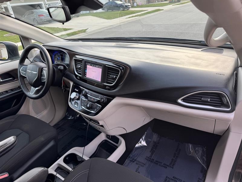 Chrysler Voyager LX 2023