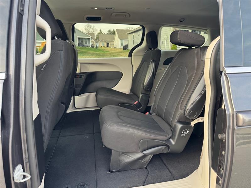 Chrysler Voyager LX 2023