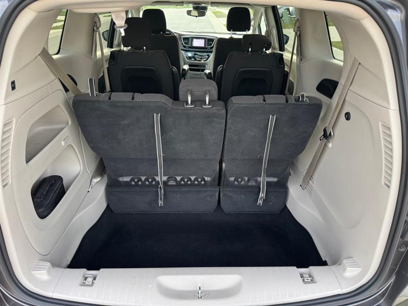 Chrysler Voyager LX 2023