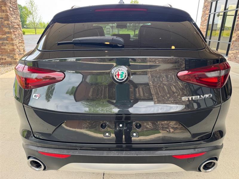 Alfa Romeo Stelvio Sport 2018
