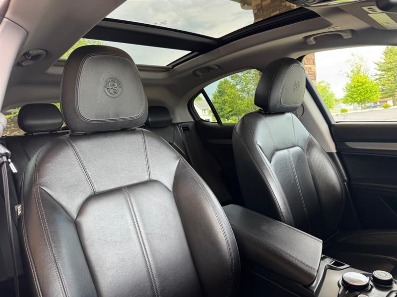 Alfa Romeo Stelvio Sport 2018