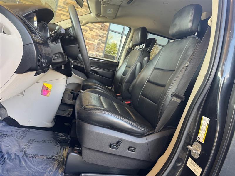 Dodge Grand Caravan Mainstreet 2011