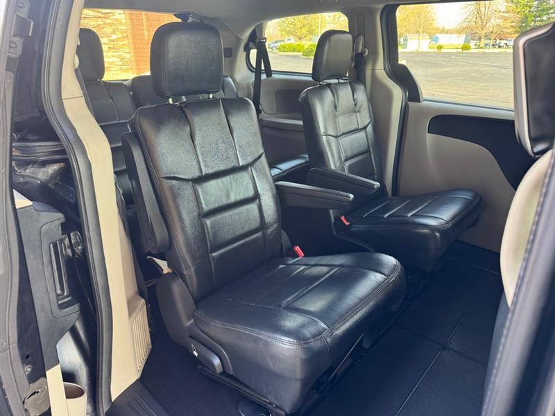 Dodge Grand Caravan Mainstreet 2011