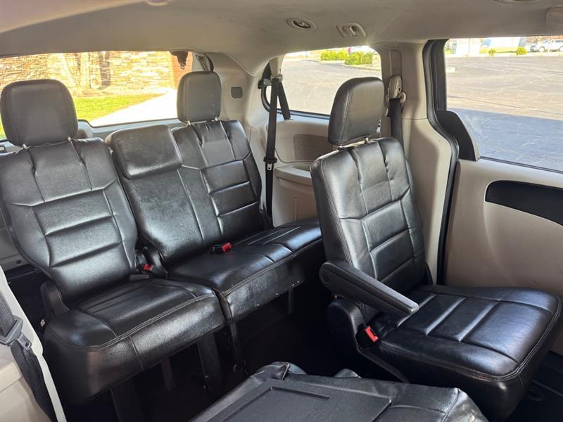 Dodge Grand Caravan Mainstreet 2011