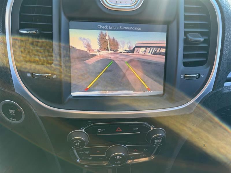 Chrysler 300 Limited RWD 2016