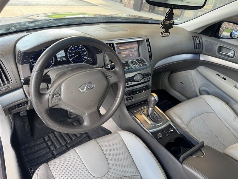Infiniti G Sedan G37x AWD 2011